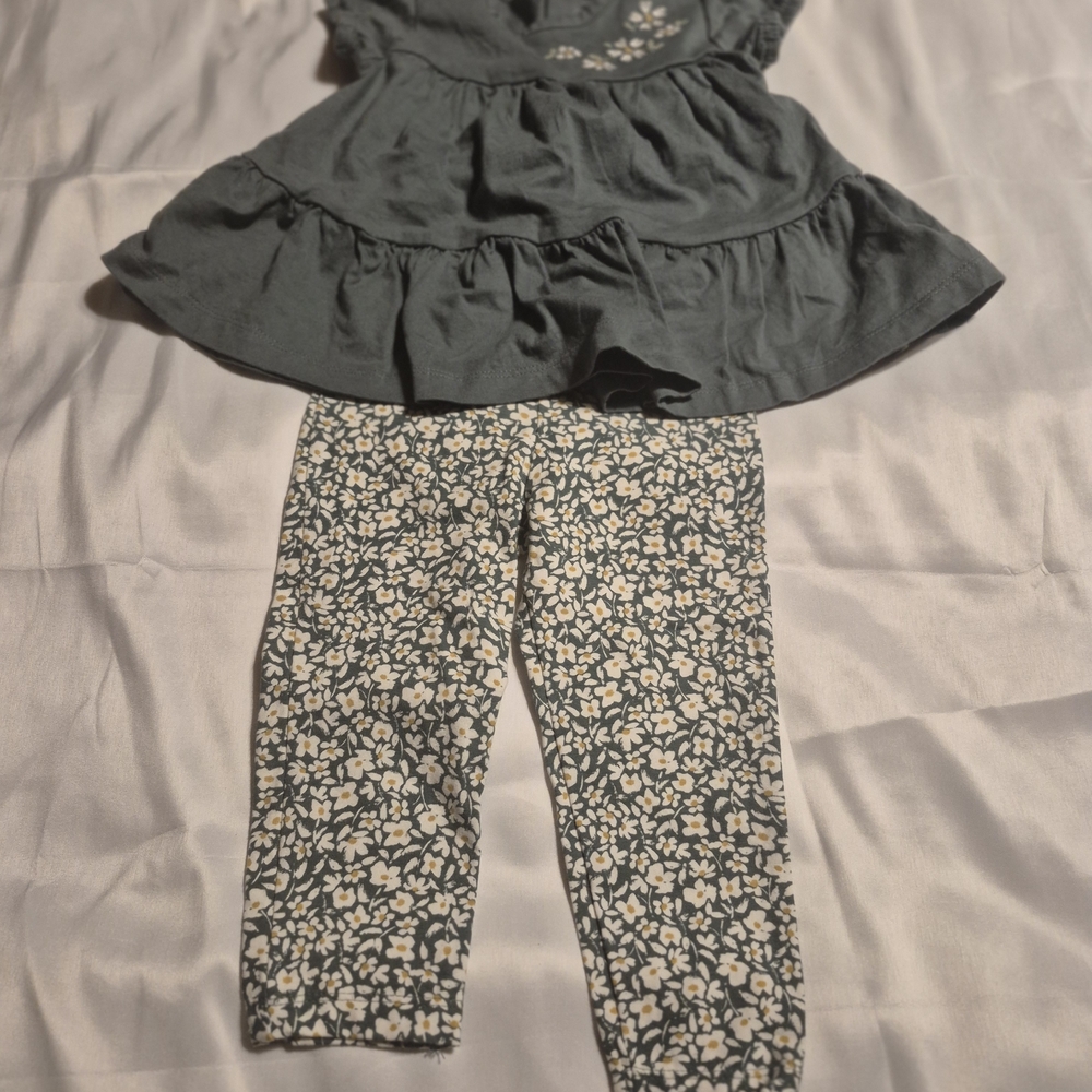 Carter's Green and Cream Floral Kids Set New Without Tags 18 Month